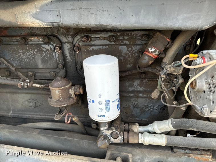 image for item OJ9681 White Field Boss 2-105 tractor