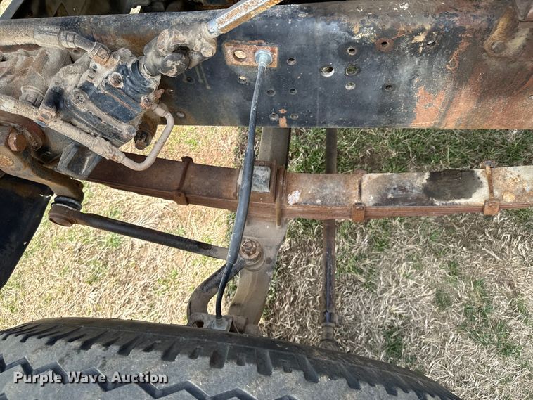 image for item OJ9682 1975 Ford 880 grain truck