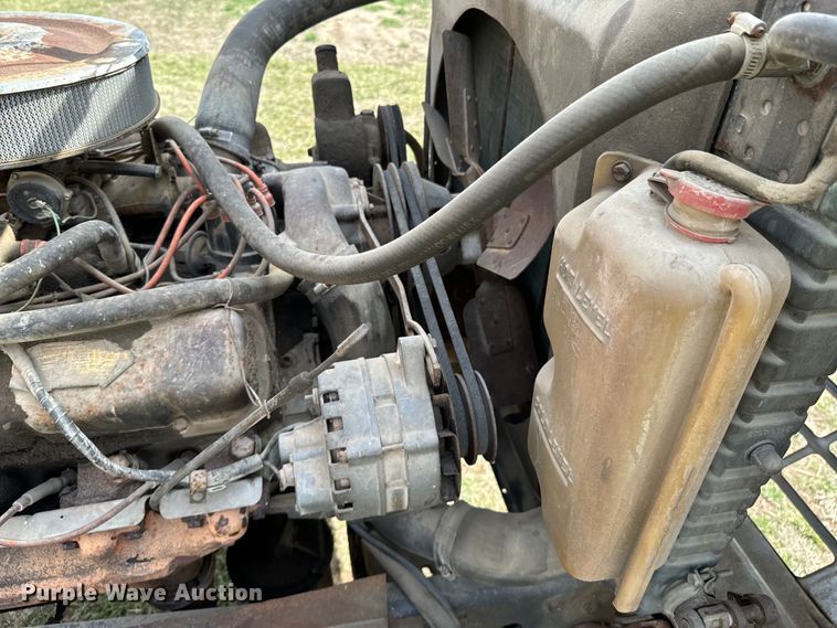 image for item OJ9682 1975 Ford 880 grain truck