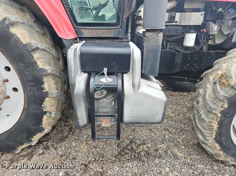 image for item OK9812 2005 Massey Ferguson  8480 MFWD tractor