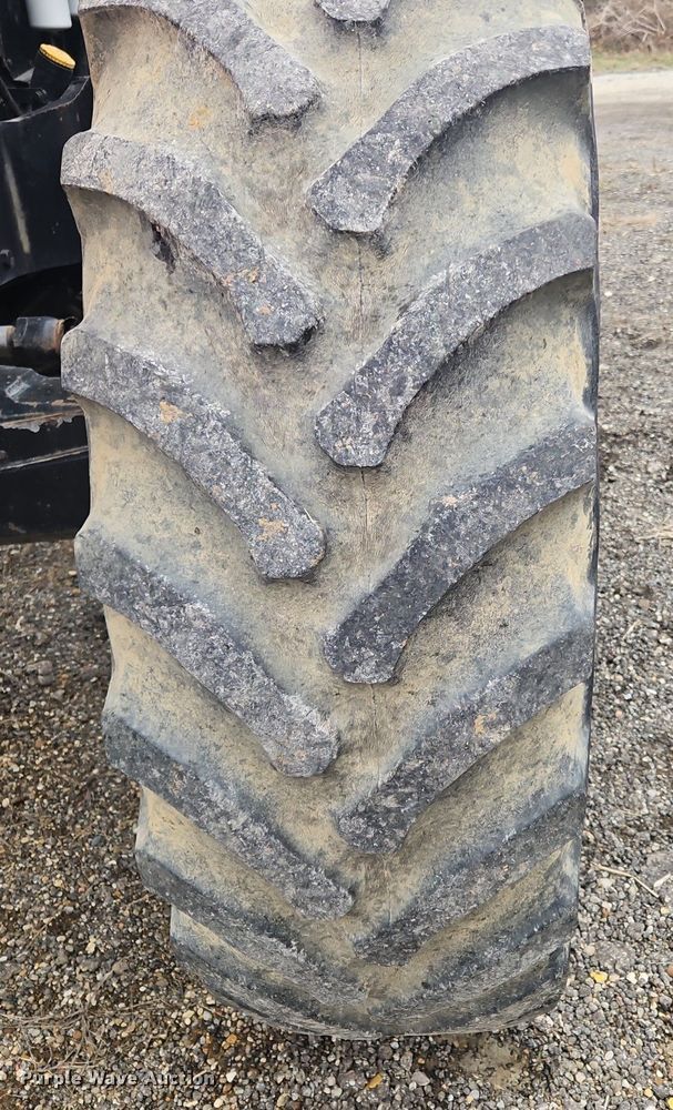 image for item OK9812 2005 Massey Ferguson  8480 MFWD tractor