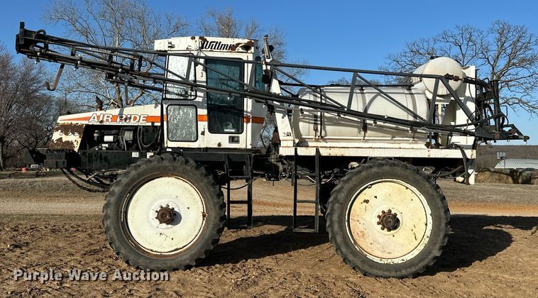 image for item OM9895 Willmar  765 sprayer