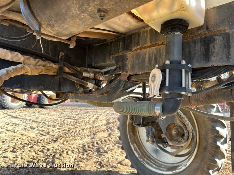 image for item OM9895 Willmar  765 sprayer