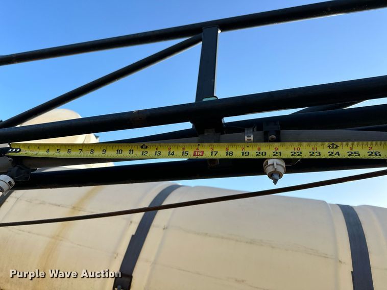 image for item OM9895 Willmar  765 sprayer