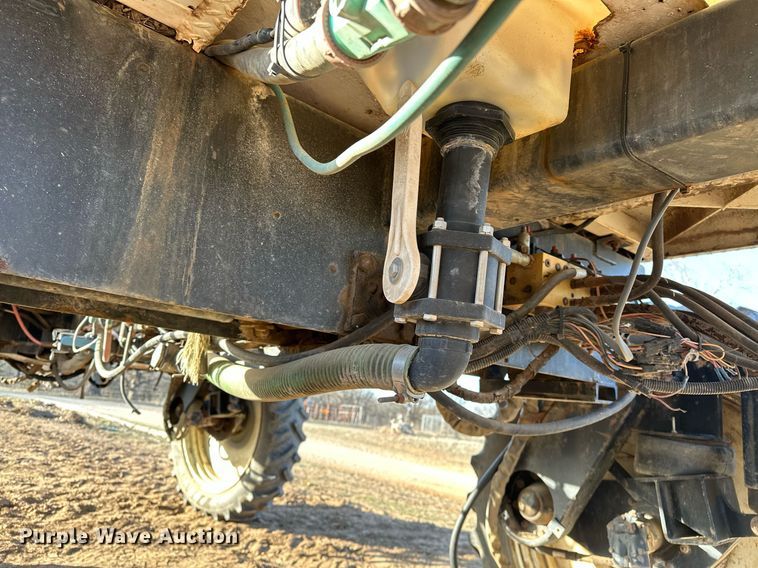 image for item OM9895 Willmar  765 sprayer