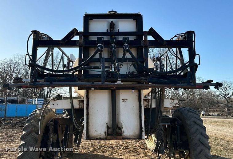 image for item OM9895 Willmar  765 sprayer