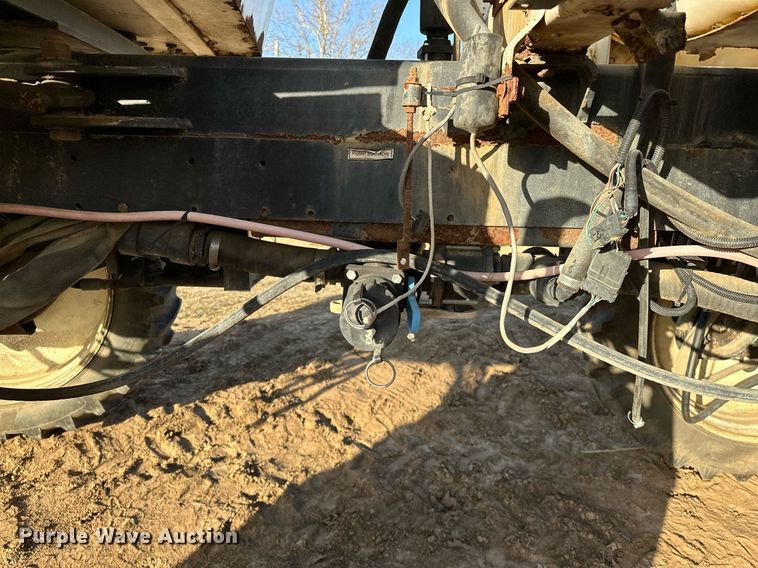 image for item OM9895 Willmar  765 sprayer
