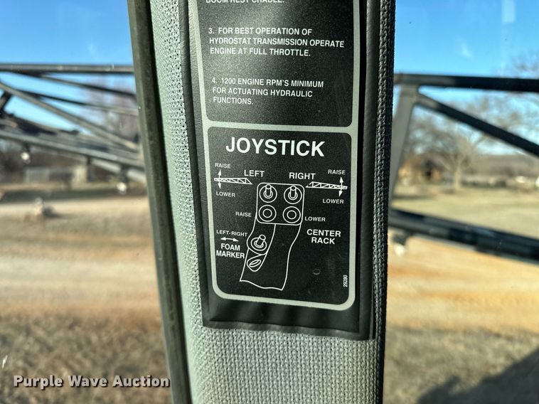 image for item OM9895 Willmar  765 sprayer