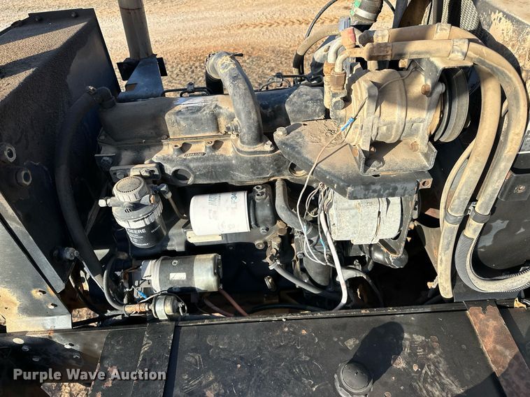 image for item OM9895 Willmar  765 sprayer