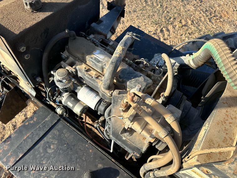 image for item OM9895 Willmar  765 sprayer