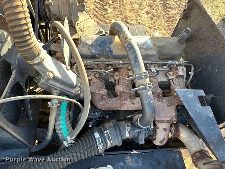 image for item OM9895 Willmar  765 sprayer