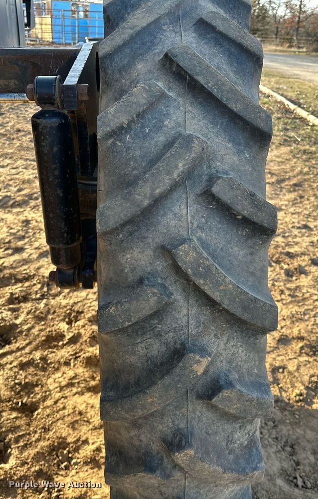 image for item OM9895 Willmar  765 sprayer