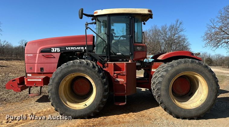 image for item OM9897 2011 Versatile  375 4WD tractor