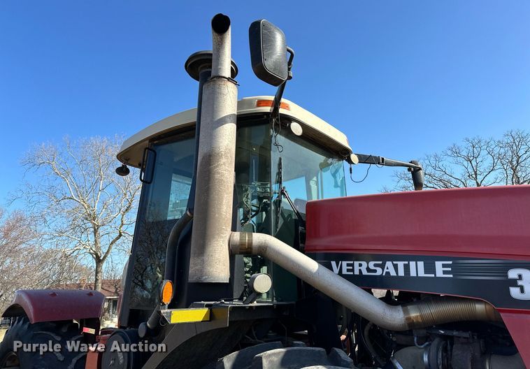 image for item OM9897 2011 Versatile  375 4WD tractor