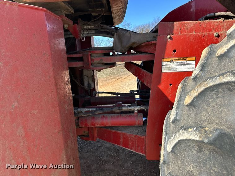 image for item OM9897 2011 Versatile  375 4WD tractor