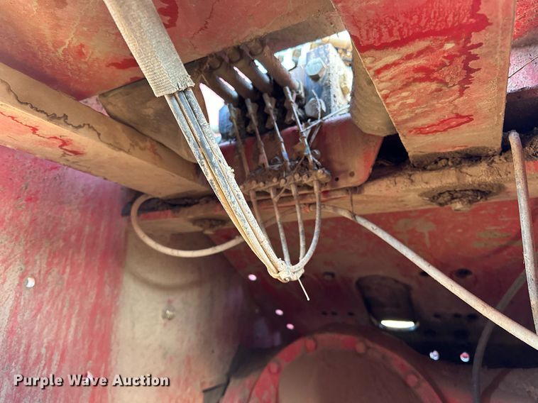 image for item OM9897 2011 Versatile  375 4WD tractor