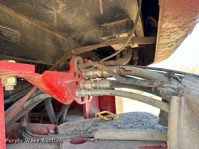 image for item OM9897 2011 Versatile  375 4WD tractor