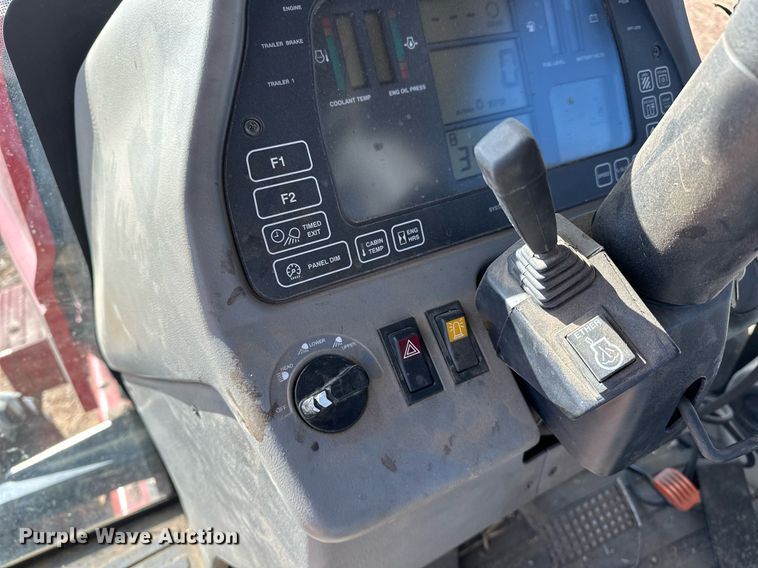 image for item OM9897 2011 Versatile  375 4WD tractor