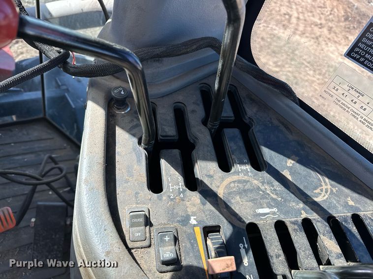 image for item OM9897 2011 Versatile  375 4WD tractor