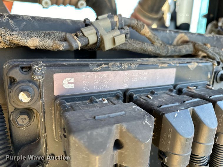 image for item OM9897 2011 Versatile  375 4WD tractor