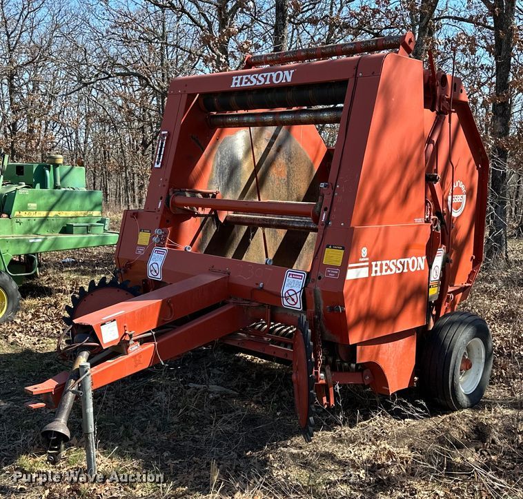 image for item OM9900 Hesston  5585 round baler