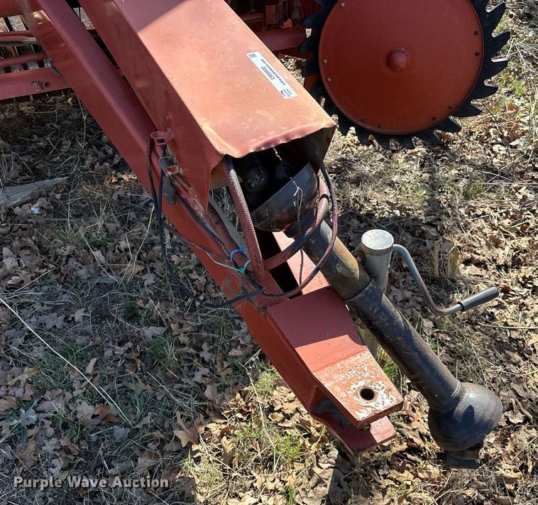 image for item OM9900 Hesston  5585 round baler