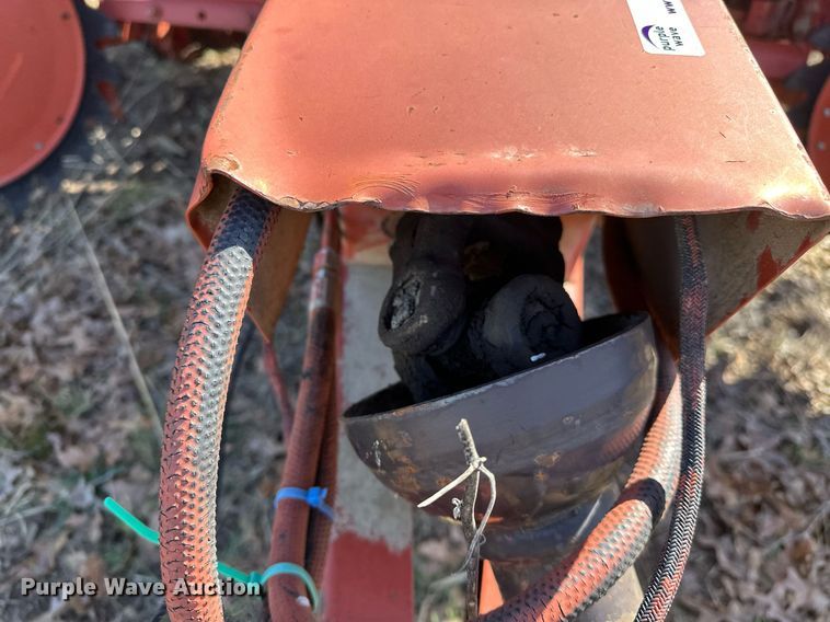 image for item OM9900 Hesston  5585 round baler