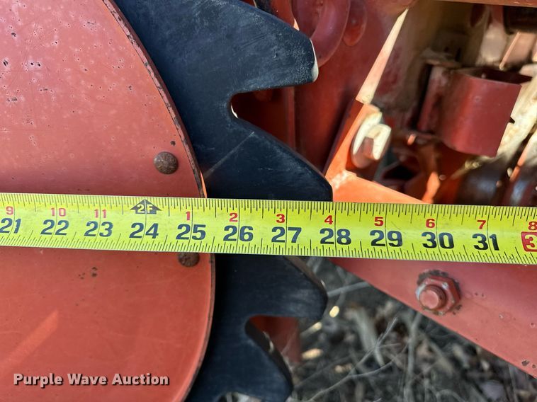 image for item OM9900 Hesston  5585 round baler