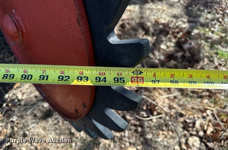 image for item OM9900 Hesston  5585 round baler