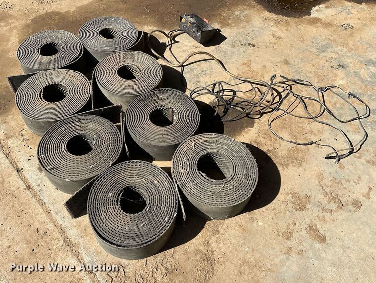 image for item OM9900 Hesston  5585 round baler