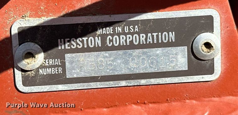 image for item OM9900 Hesston  5585 round baler