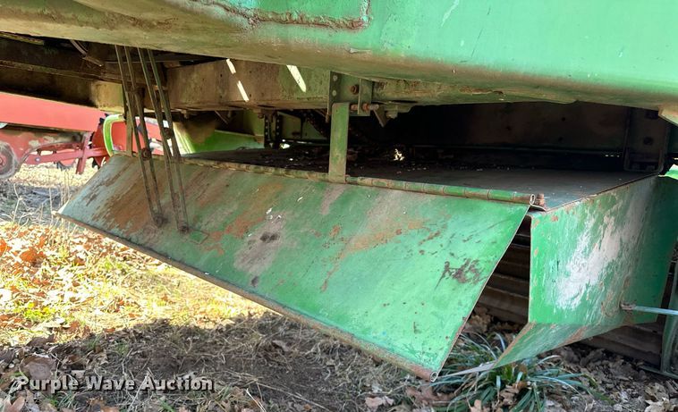 image for item OM9901 John Deere 830 windrower