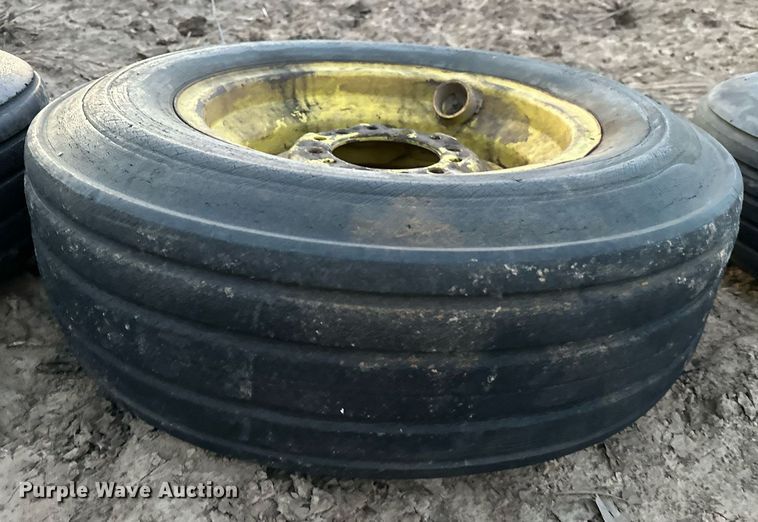 image for item OM9904 John Deere  1610 chisel