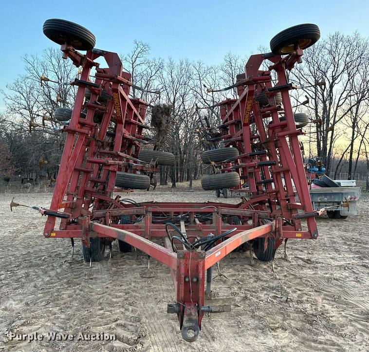 image for item OM9905 Sunflower  5452 field cultivator