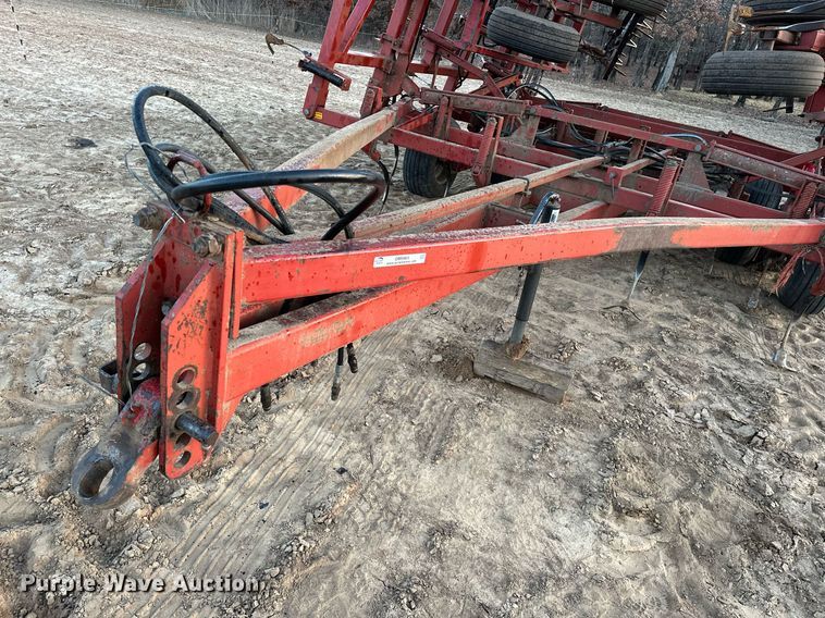 image for item OM9905 Sunflower  5452 field cultivator
