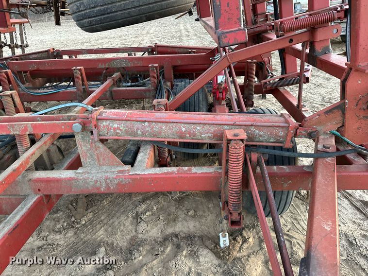 image for item OM9905 Sunflower  5452 field cultivator