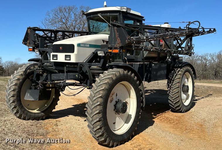 image for item OM9907 Willmar Eagle 8500 sprayer