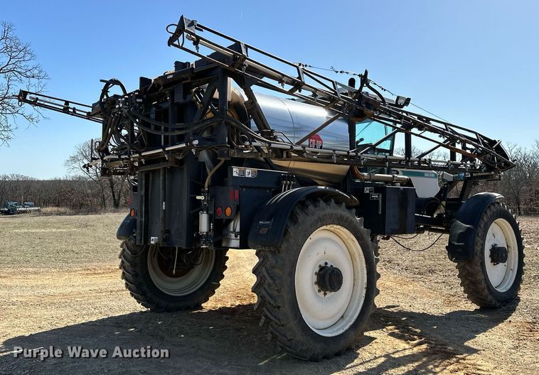 image for item OM9907 Willmar Eagle 8500 sprayer