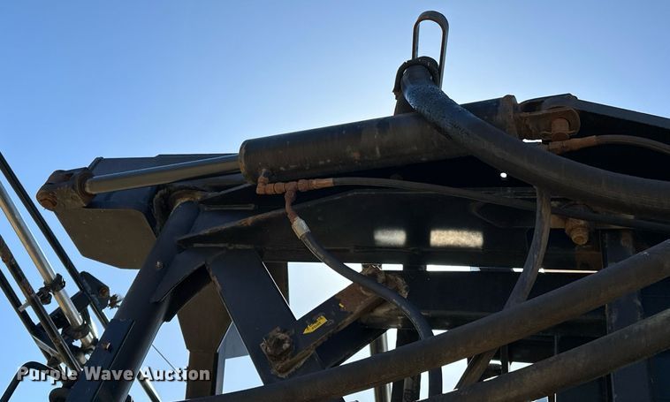 image for item OM9907 Willmar Eagle 8500 sprayer