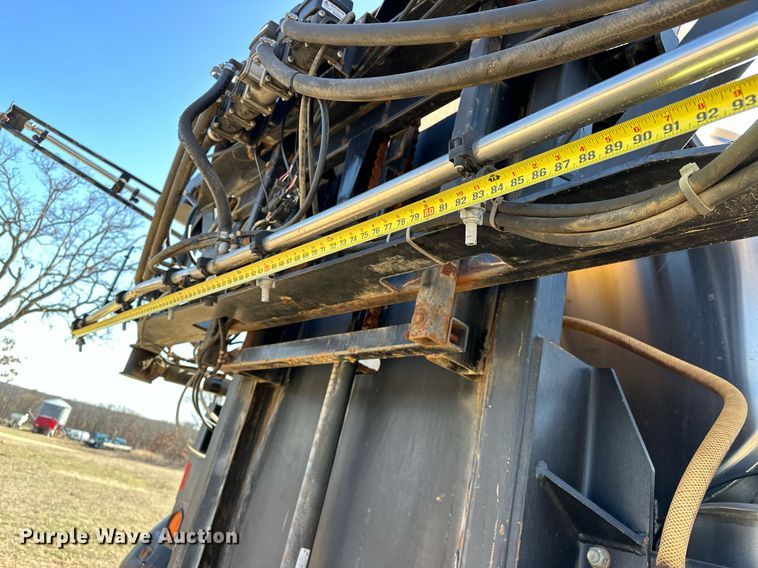 image for item OM9907 Willmar Eagle 8500 sprayer