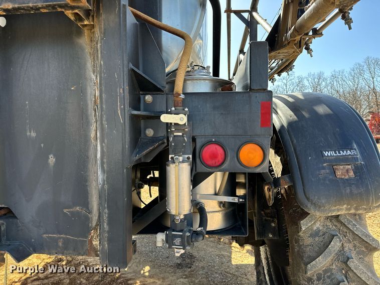 image for item OM9907 Willmar Eagle 8500 sprayer