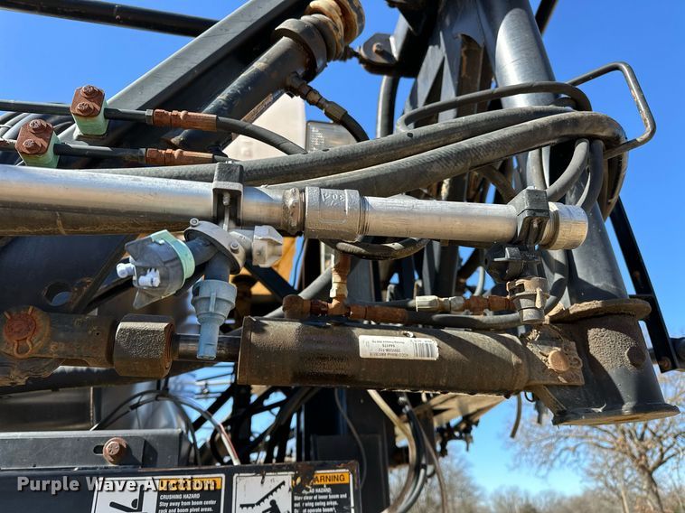 image for item OM9907 Willmar Eagle 8500 sprayer