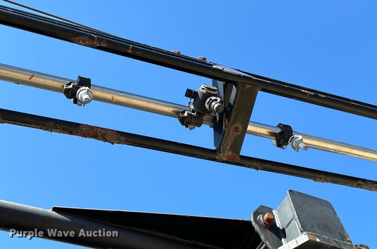 image for item OM9907 Willmar Eagle 8500 sprayer