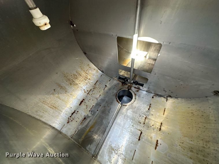 image for item OM9907 Willmar Eagle 8500 sprayer