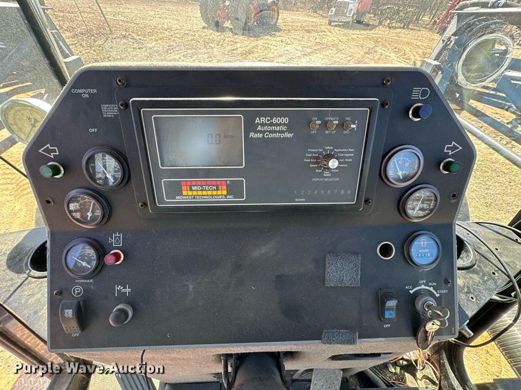 image for item OM9907 Willmar Eagle 8500 sprayer