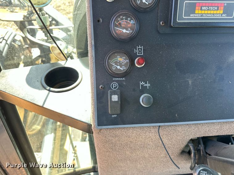 image for item OM9907 Willmar Eagle 8500 sprayer