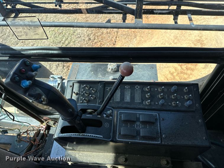 image for item OM9907 Willmar Eagle 8500 sprayer