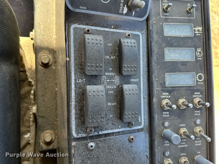 image for item OM9907 Willmar Eagle 8500 sprayer