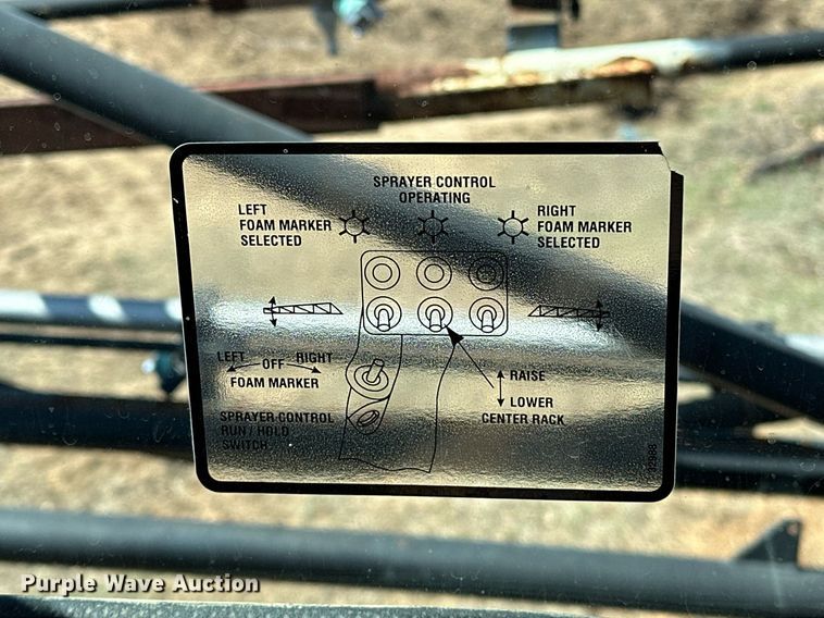 image for item OM9907 Willmar Eagle 8500 sprayer