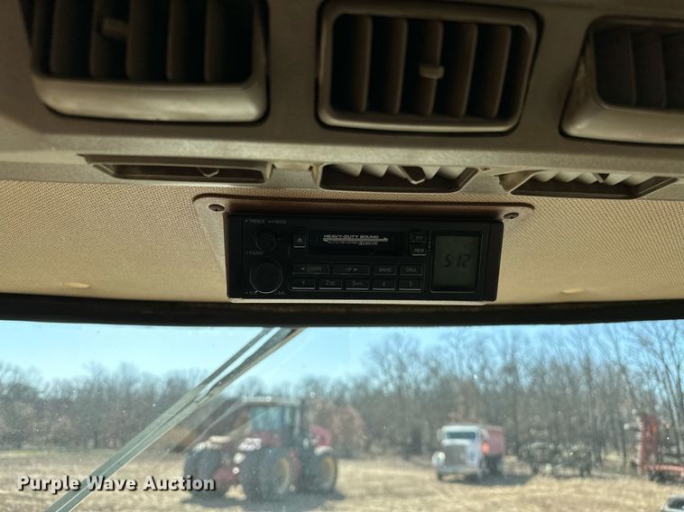 image for item OM9907 Willmar Eagle 8500 sprayer